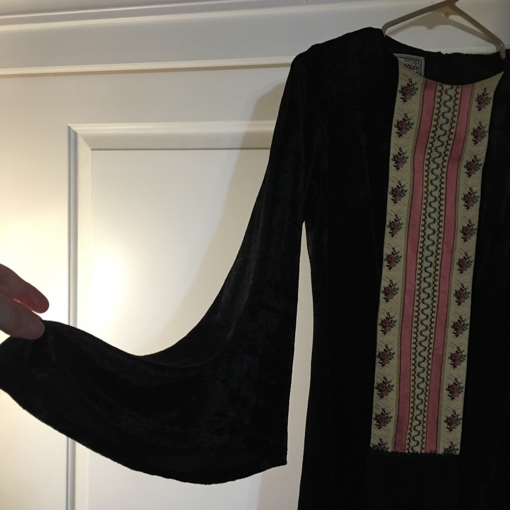Young Edwardian boho velvet two piece embroidered - Picture 2 of 8